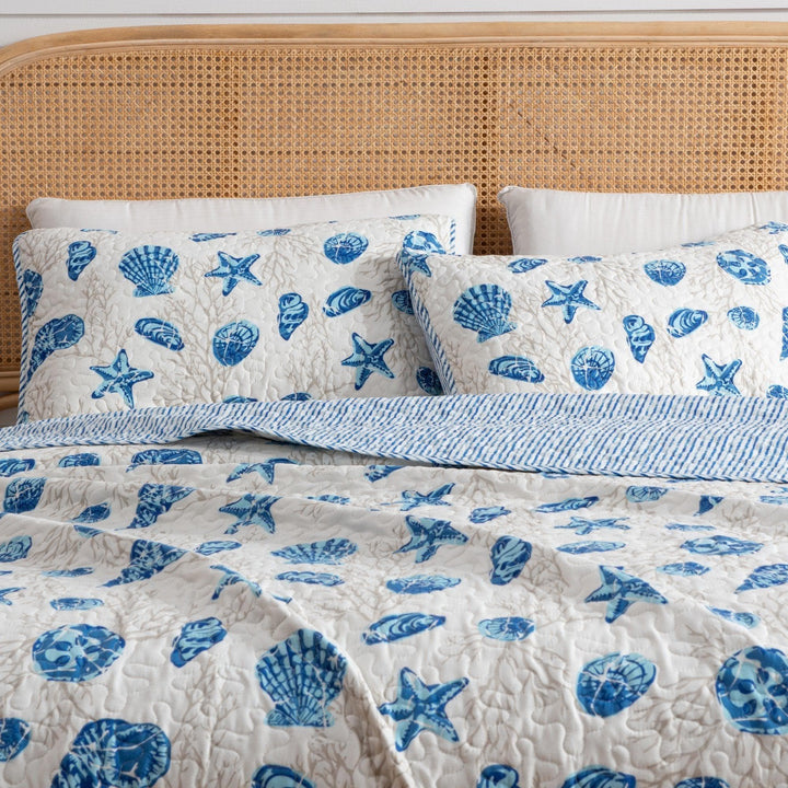 Bali Blue Reversible Quilt Set