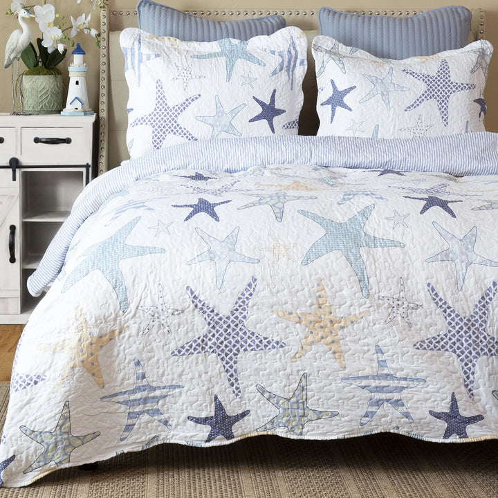Nautical Starfish Quilt Set - ASsorted Starfish - Reversible to Blue striped - Coastal Compass Home Decor