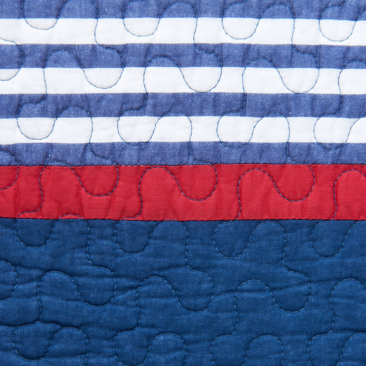 Three Capes Reversible Quilt Set