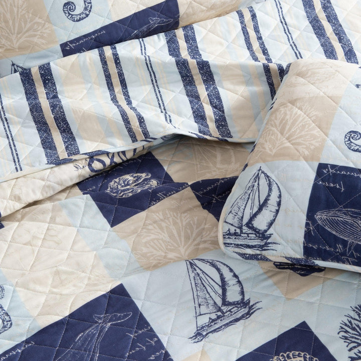 Seaside Patchwork Quilt Set
