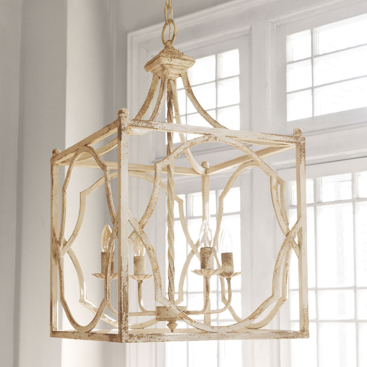 Coastal cottage ceiling light outlet