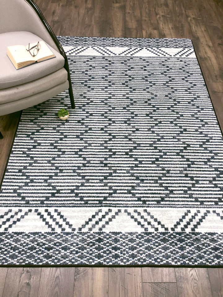 Pattered Stripe Fresh Blue Rug.Coastal Compass Home Decor