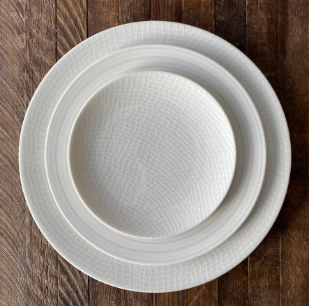 Catch White Rimmed Dinner Plate
