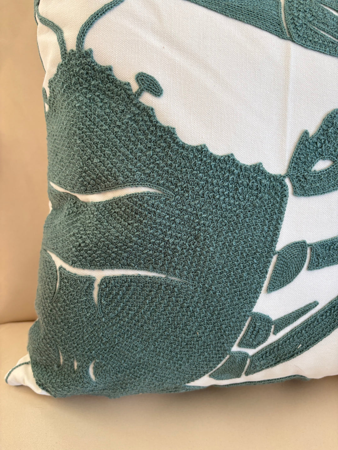 Chain-link Blue Crab Accent Pillow