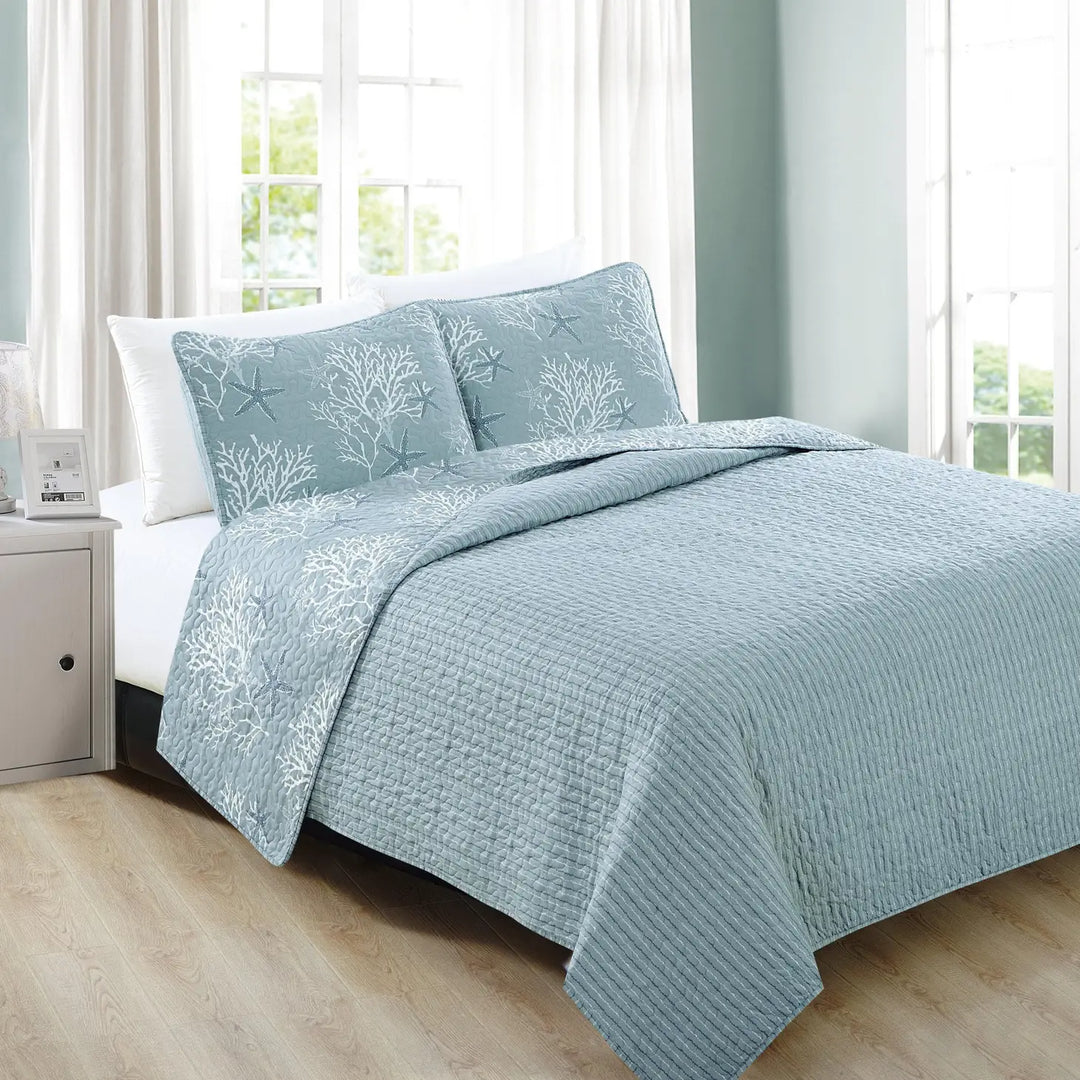 Coastal Fenwick Reversible Quilt Set