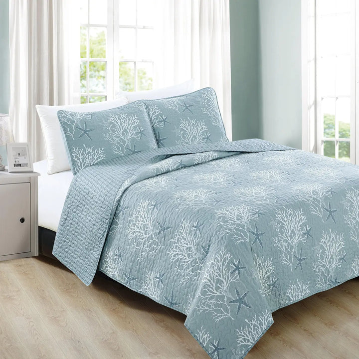 Coastal Fenwick Reversible Quilt Set