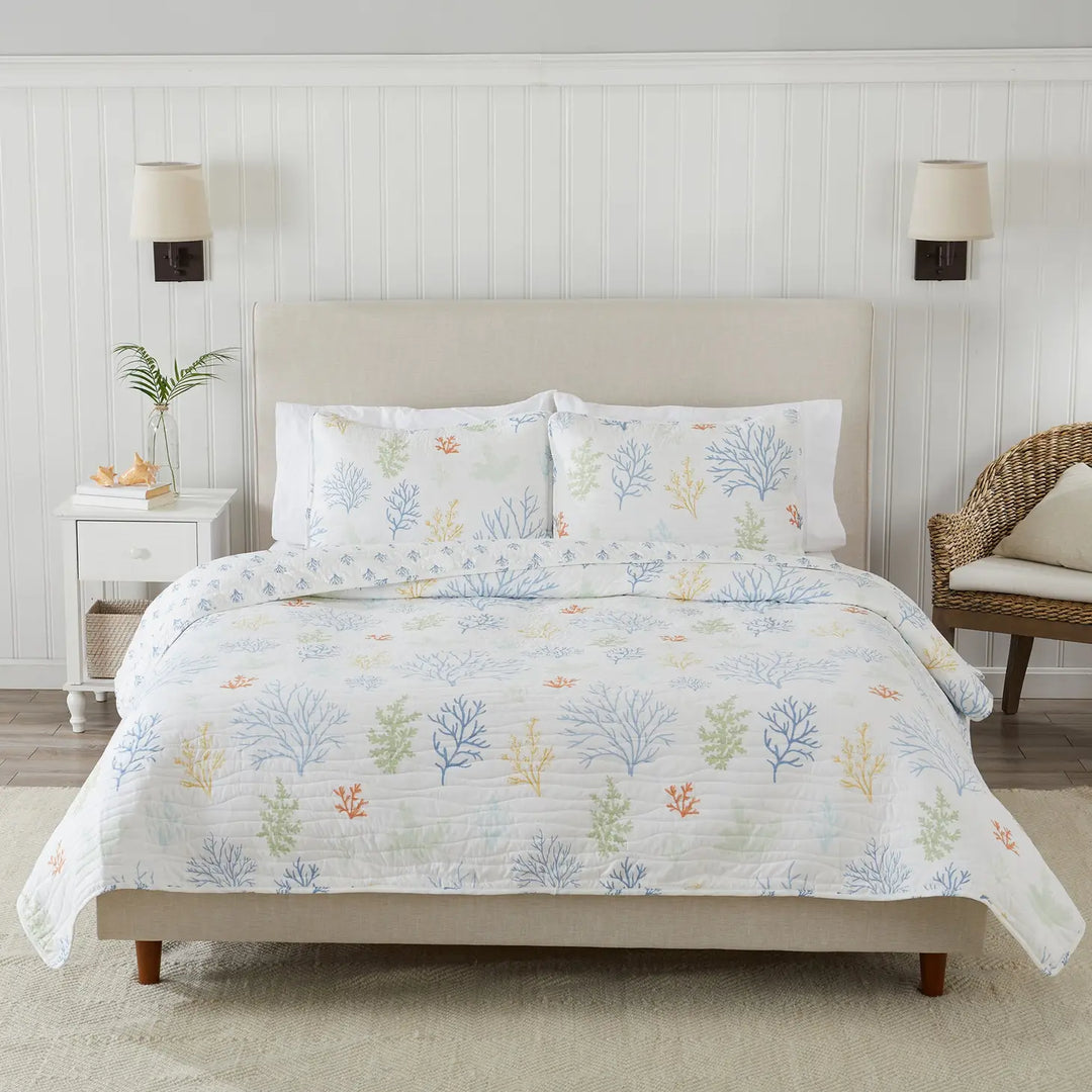 Crisp Maldives Reversible Quilt Set - Beach Bedding - Coastal Compass Home Decor