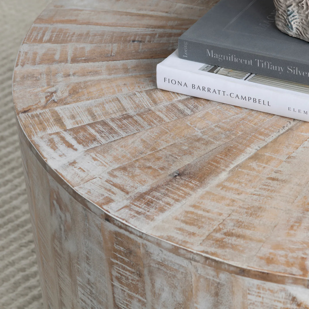 Manor Round Cocktail Table