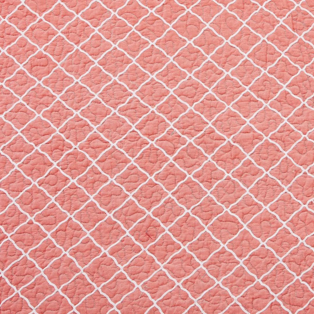 Oceanic Reef Quilt Set - Coral Pink Lattice pattern reverse - Coastal Compass Home Decor