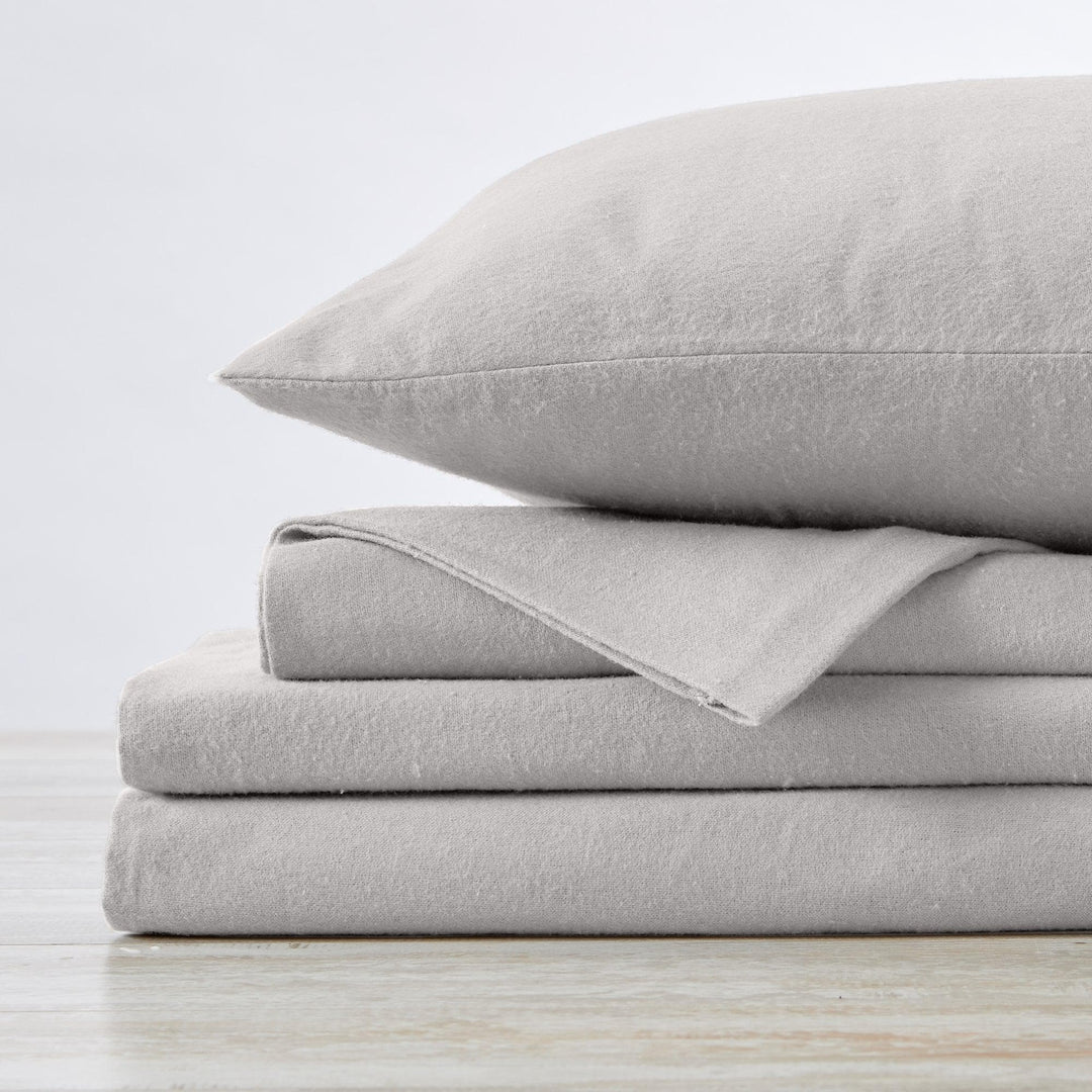 Nordic 4-Piece Cotton Solid Flannel Sheet
