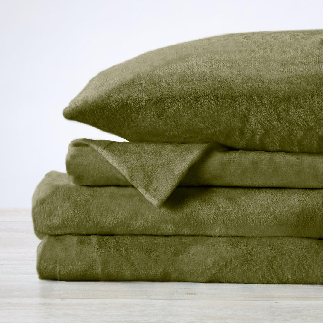 4-Piece Solid Plush Sheet - Velvet Luxe Collection